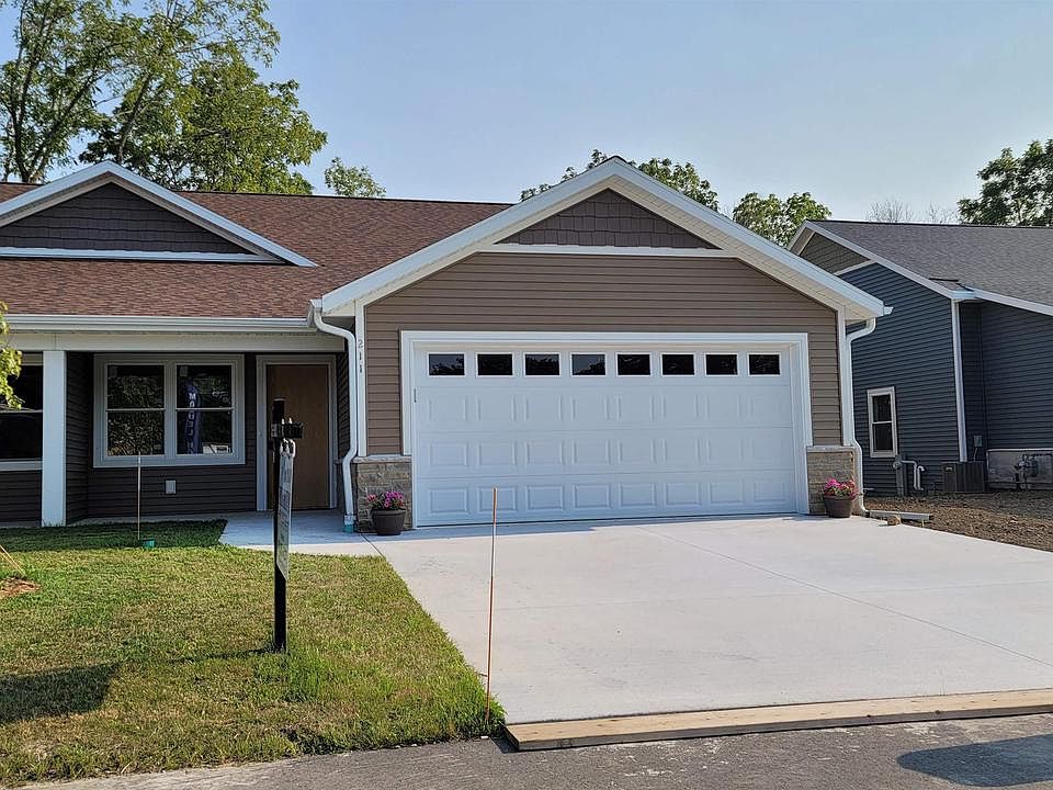 2nd image of 307 Edenview Lane