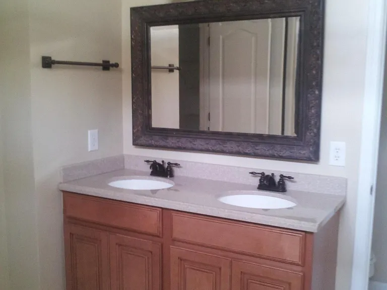 9509 Erinsbrook Dr — Photo 4