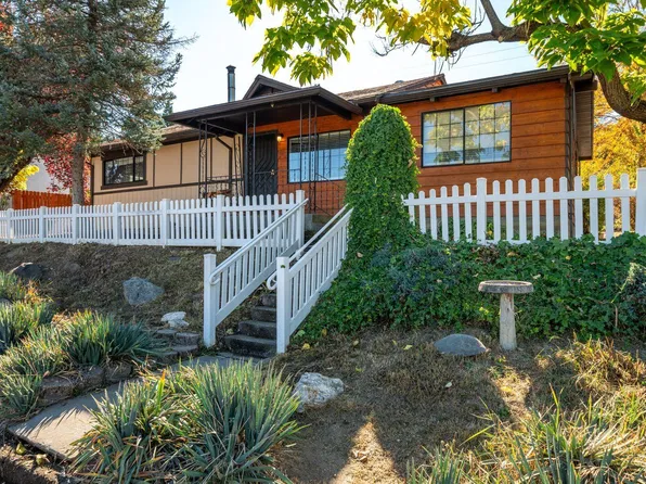 56 1st Ave, Lewiston, CA 96052