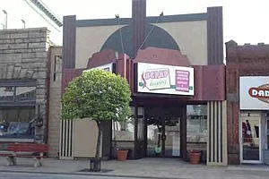 511 Main St photo 1