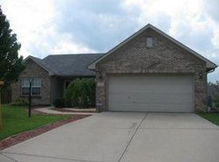 524 Timbrook Cir, Beech Grove, IN 46107