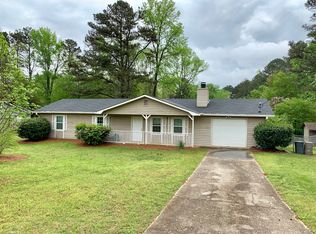 176 Village Way, Lawrenceville, GA 30046