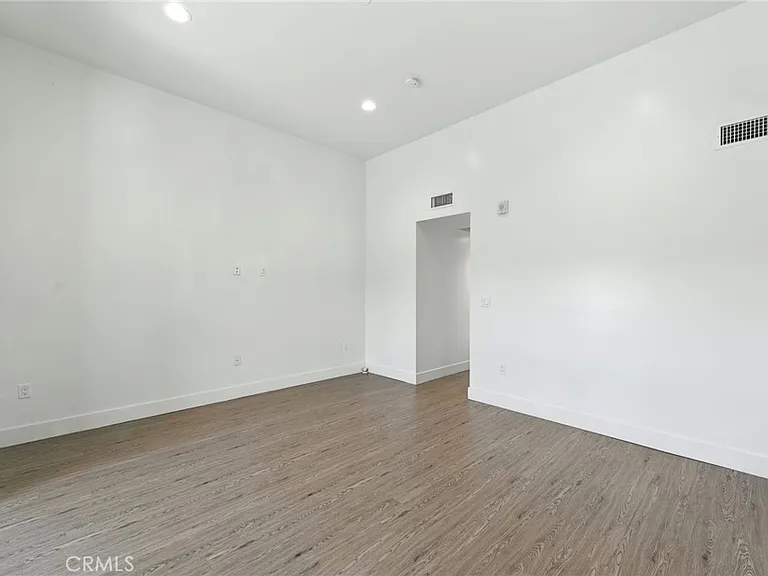 4461 Tujunga Ave #102 — Photo 31