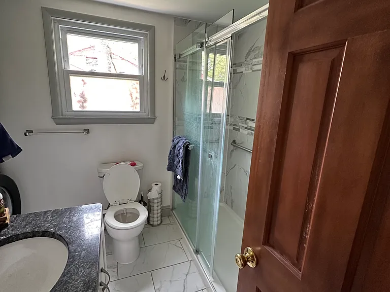 18 Lakeside Dr — Photo 14