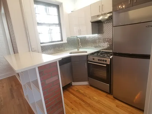 Rented by Corcoran | media 23