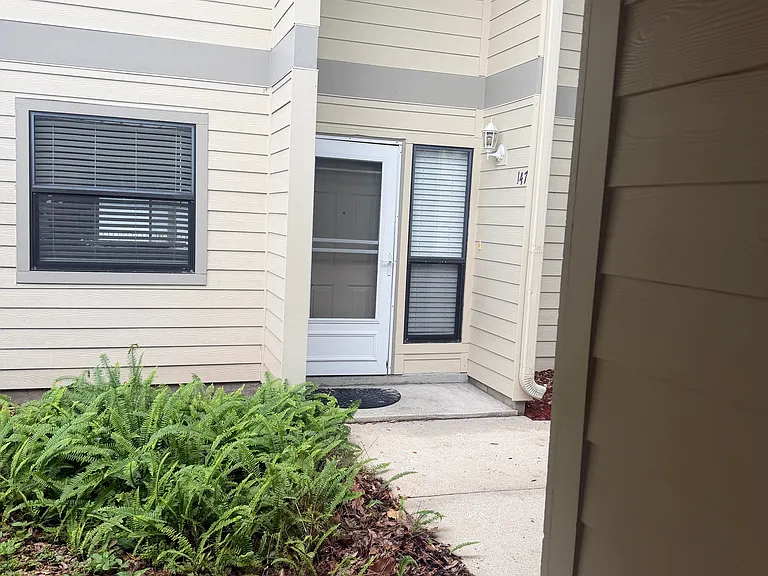 147 Hiawatha Ct E #147 — Photo 14