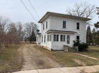 540 E Larrabee St, Omro, WI 54963
