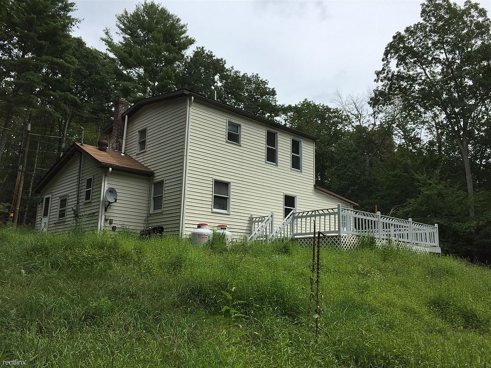 Oakland valley 1st house back of house