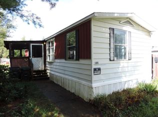 105 Carson Dr, Greeley, PA 18425