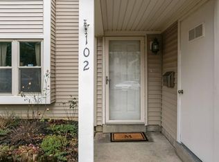 102 Aspen Ct, Marlton, NJ 08053