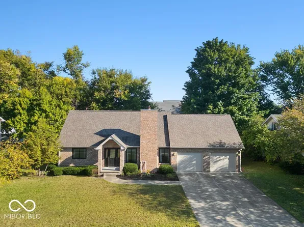 1966 Broadmoor Ln, Columbus, IN 47203