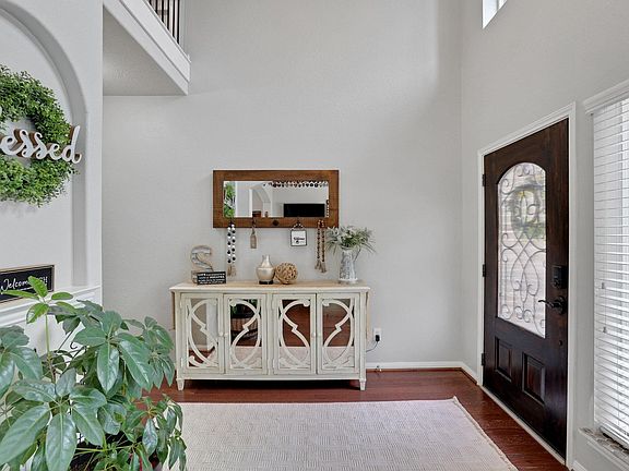 3rd image of 20837 Sheridan Heights Ln