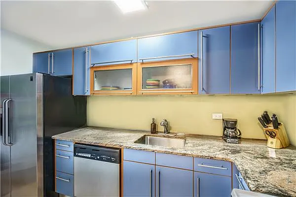 Sold by Weichert Properties - NYC | media 19