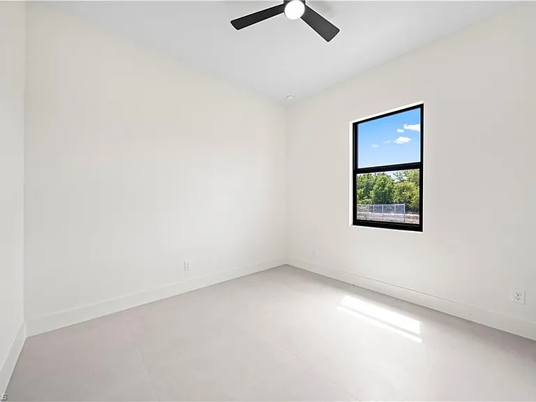 2705 Darlene Pl — Photo 11