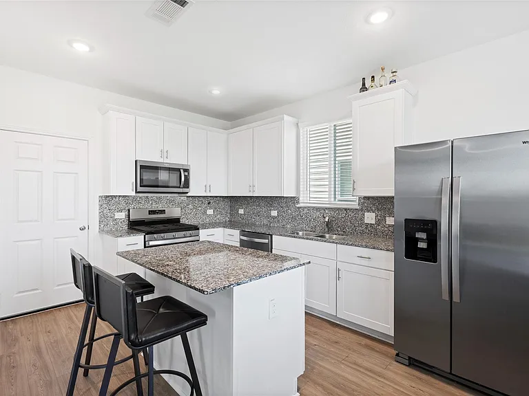 7323 Heath Knoll Ln — Photo 8