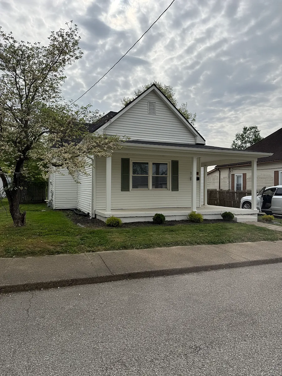 Building Photo - 419 N 7th St