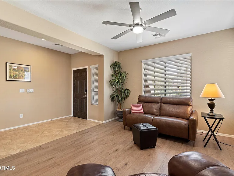 41112 N Prestancia Dr — Photo 10