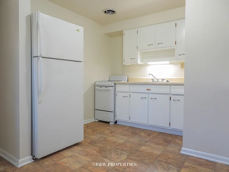 1075 Bryden Road — Photo 64