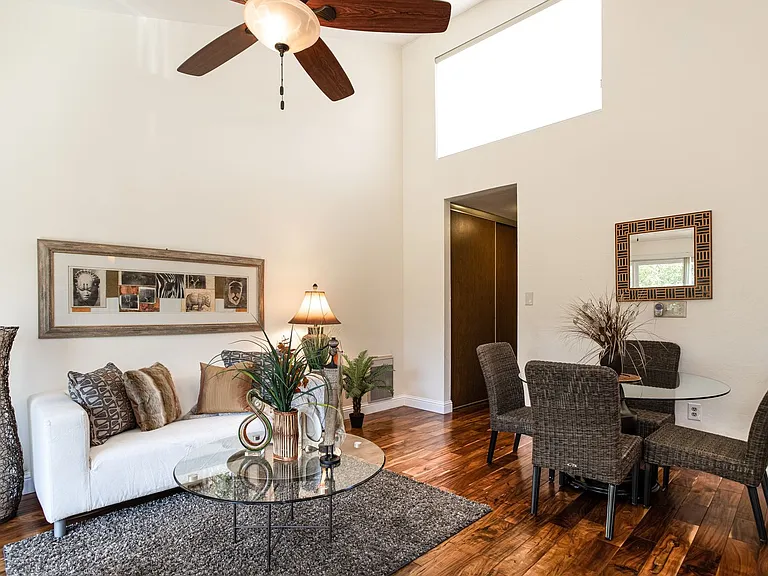 5400 Mountain Blvd #130 — Photo 4