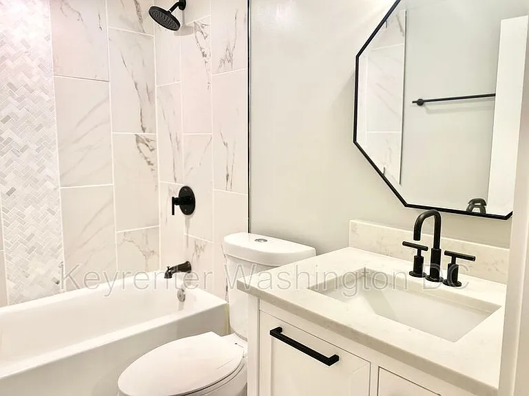 1618 Gales St NE #B — Photo 14