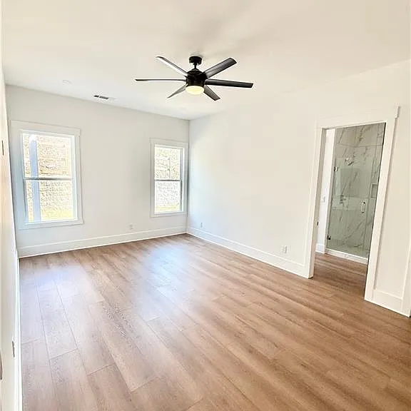 115 Stoneybrook Dr — Photo 4