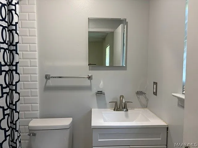 1768 Deatsville Hwy — Photo 12