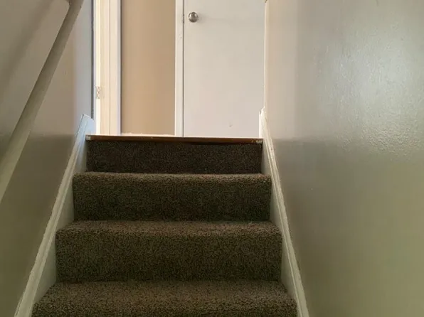 4871 Banbury Ct APT 23, Warrensville Heights, OH 44128