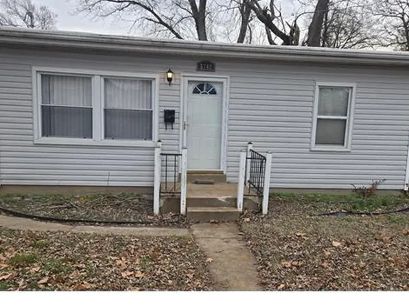 5742 Higgins Ave, Saint Louis, MO 63136