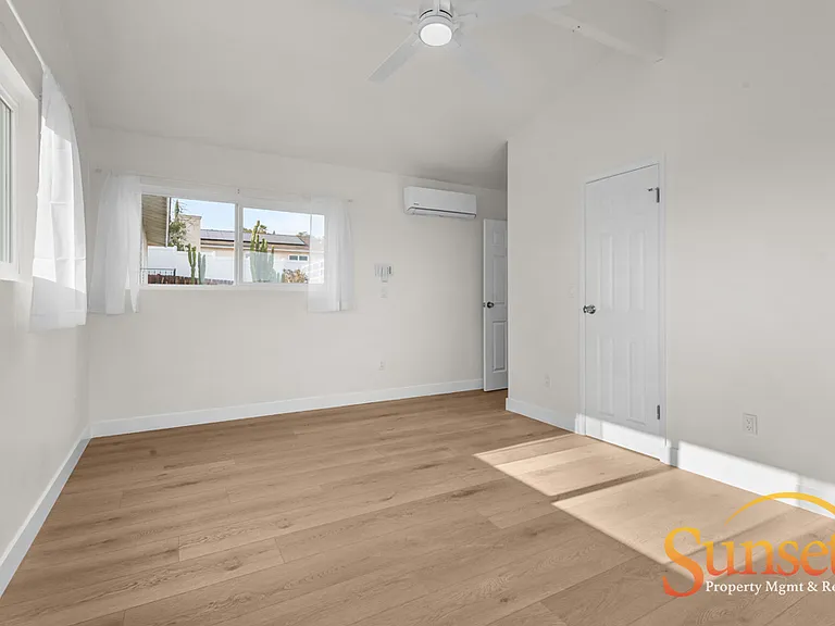 8848 Harness St — Photo 6