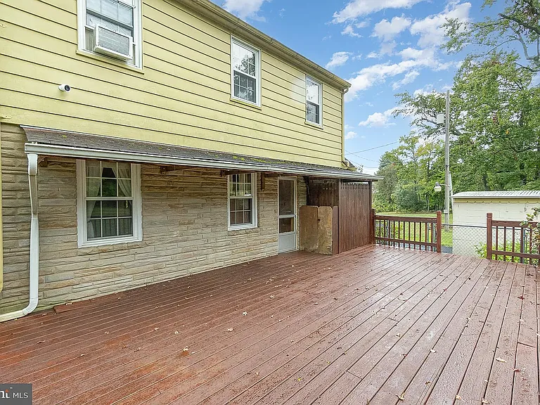 4254 Chapel Rd — Photo 4