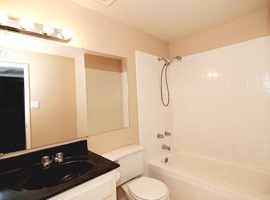 4th image of 1633 W Joan De Arc Ave