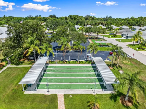 5681 Travelers Way, Fort Pierce, FL 34982