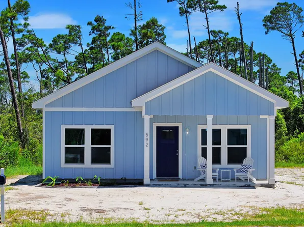 592 Bonnet St, Pt Saint Joe, FL 32456