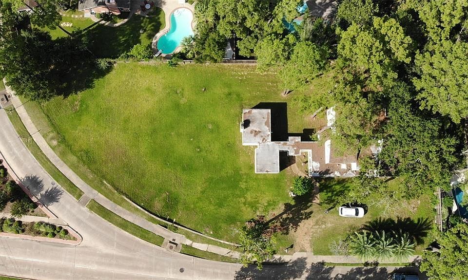 1st image of 11646 Memorial Dr