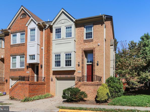 8042 Merry Oaks Ct