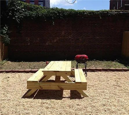 Rented by R New York | media 25