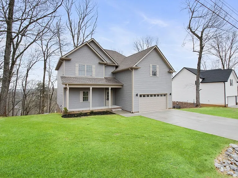 2125 Powell Rd — Photo 3