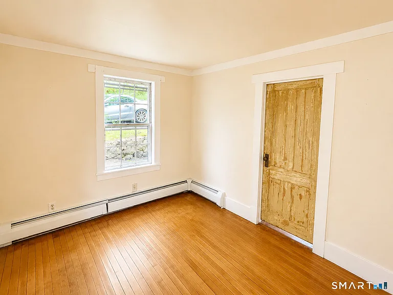 111 Rockwell St #1 — Photo 9