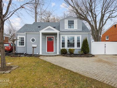 22915 Raymond St, Saint Clair Shores, MI, 48082