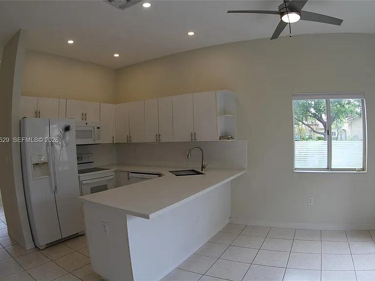 21511 SW 87th Ct #21511 — Photo 12
