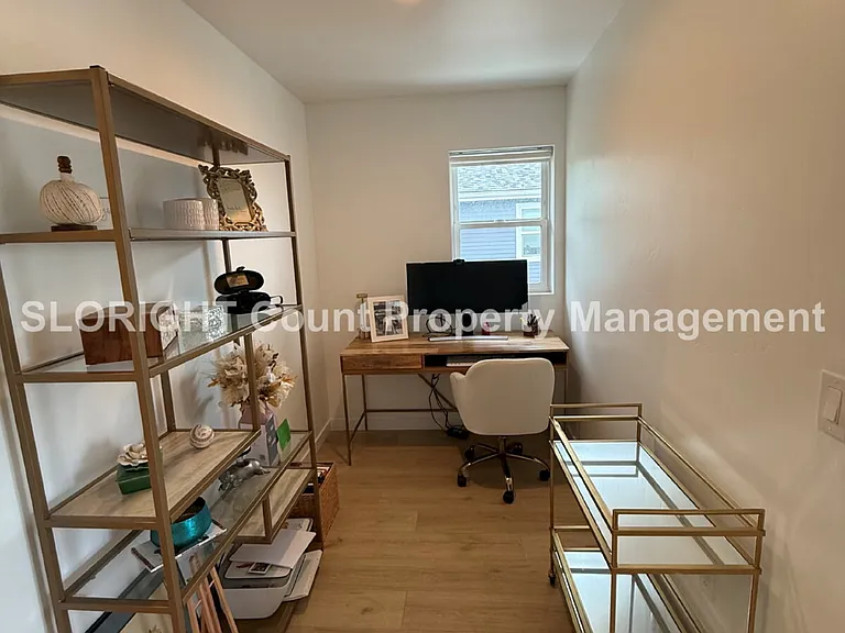 1156 Market Ave #A — Photo 6