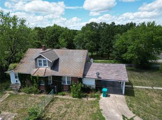 1211 S Bernhardt Ave, Gerald, MO 63037