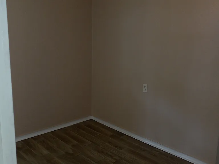 605 Herald St — Photo 38
