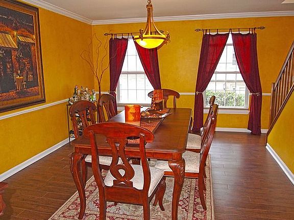 3rd image of 1402 Laurel Oaks Dr #A