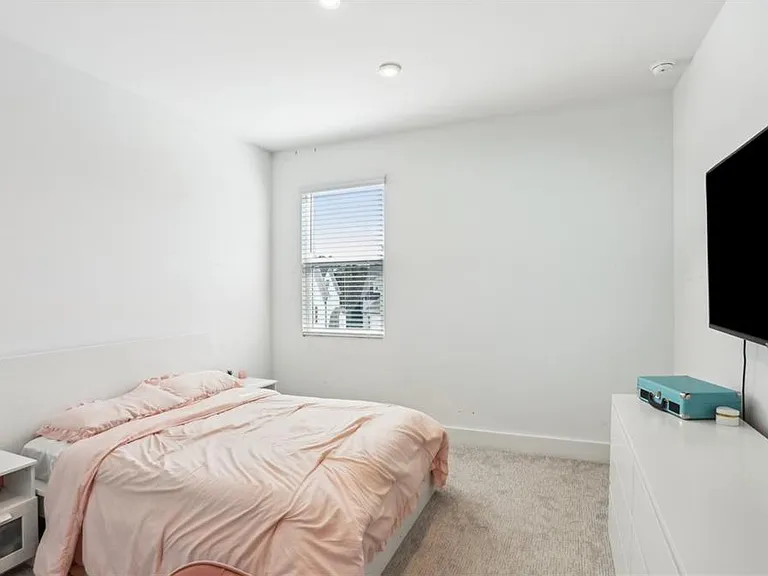 4414 Declan Dr — Photo 19
