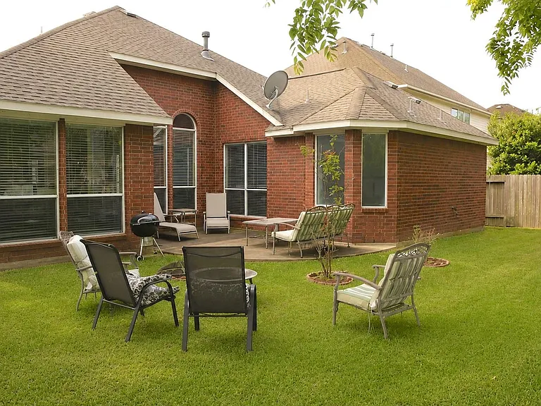4106 Hidden Fort Ln — Photo 12