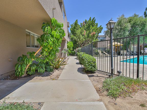 3rd image of 18134 Killion St Unit 10