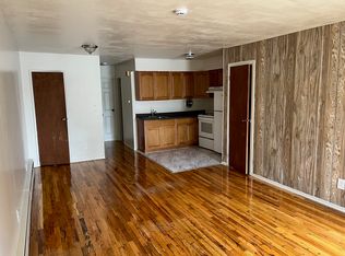 680 Evelyn Ave APT 1D, East Meadow, NY 11554