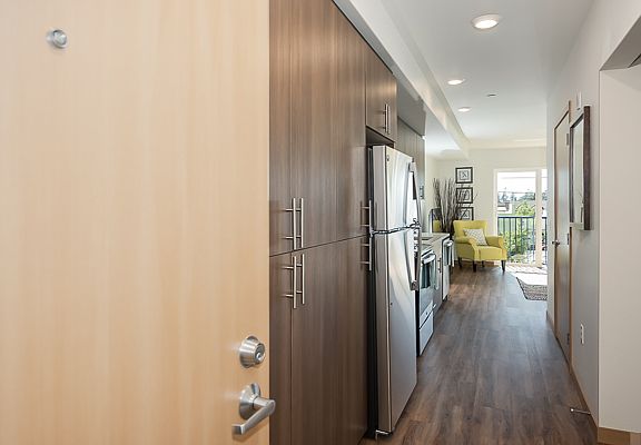 4th image of 4433 42nd Ave SW #4357375