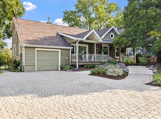 560 E 7th St, Lockport, IL 60441